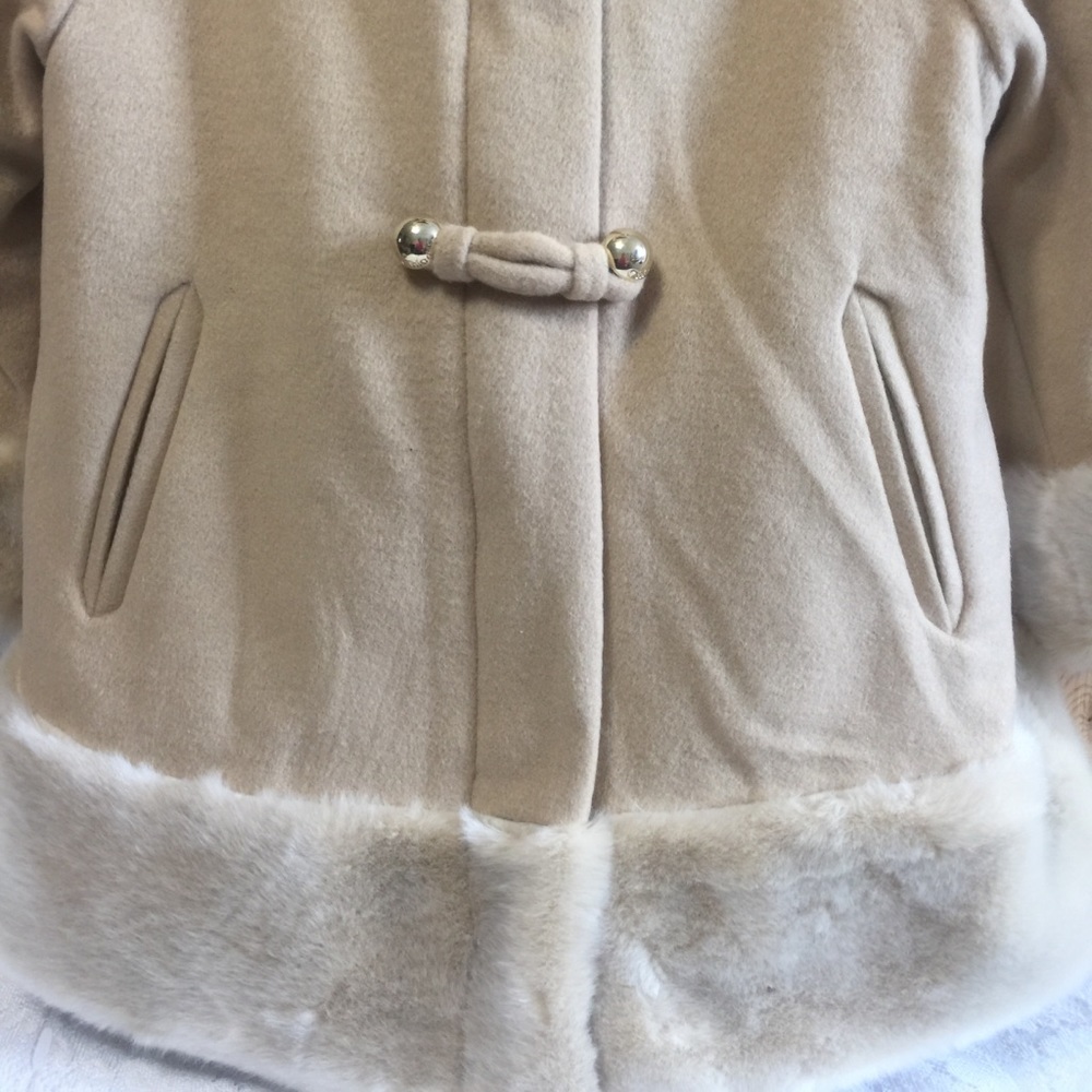 CHLOE GIRLS AUTHENTIC BEIGE WOOL COAT 2X HOST PICK!🎈🎉🙌🏻🥰👏🏻 - Picture 4 of 8